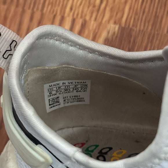 adidas NMD R1 Spectoo White Multicolor Trefoil Streetwear Tennis Shoe Size 6 - Picture 5 of 7